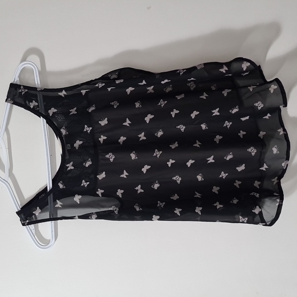 🟡Size M Temperance  top. - Picture 1 of 5